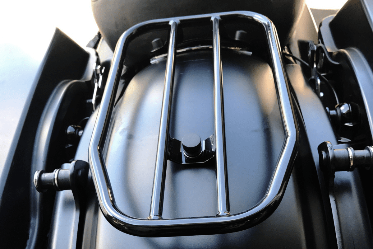 7″ Solo Luggage Rack