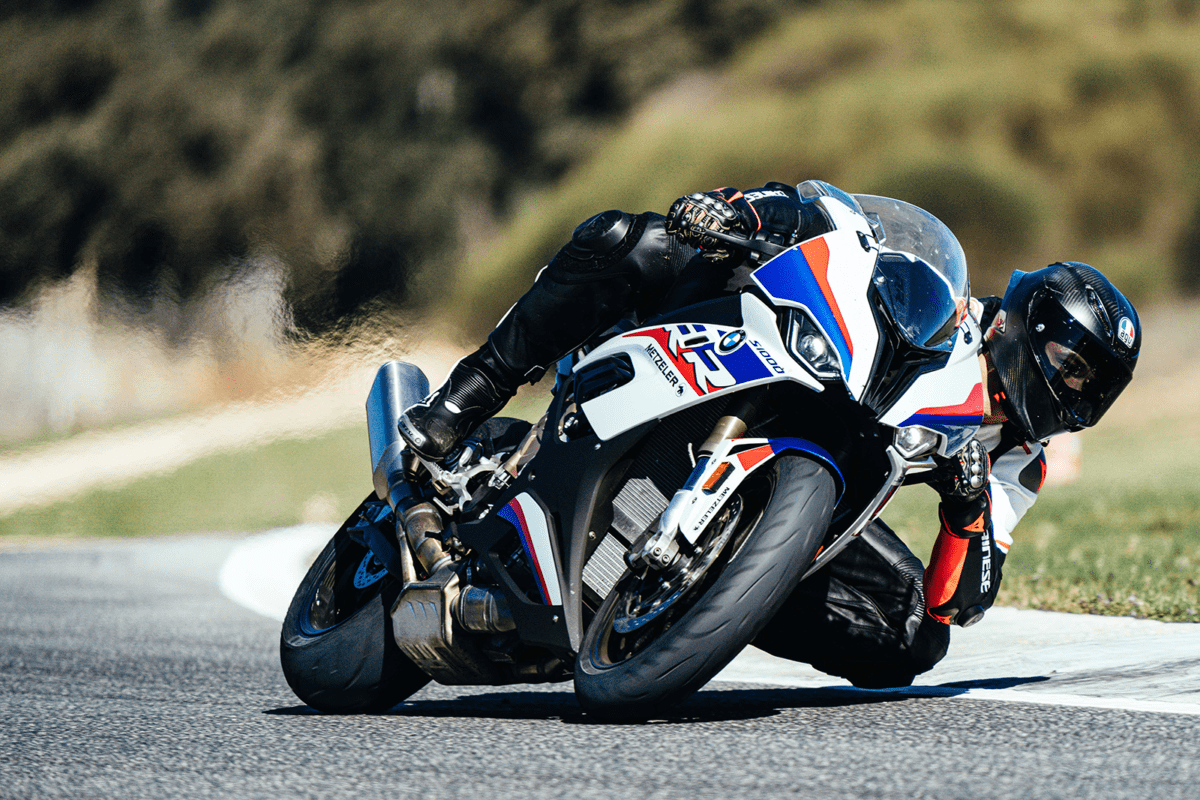 Sportec™ M9 RR Tire