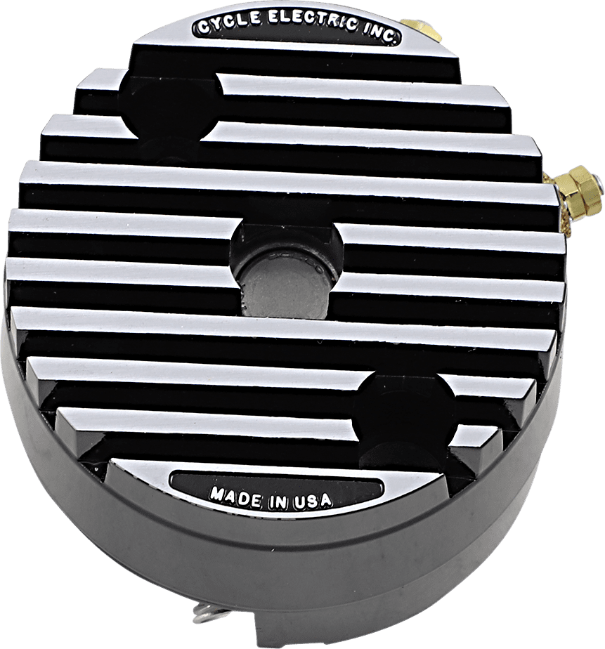 Variable Amperage Generator with Built-In Regulator