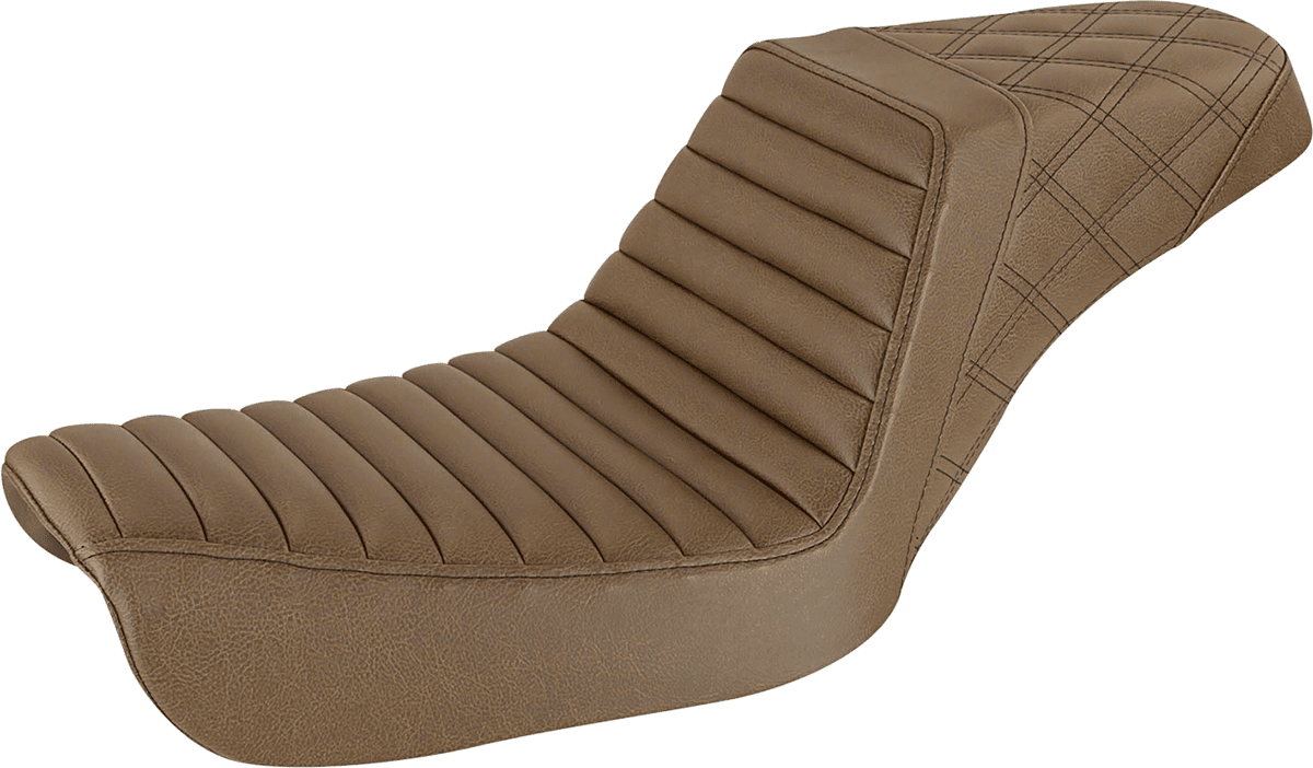 Step-Up Seat — Rear Lattice Stitch/Front Tuck-n-Roll