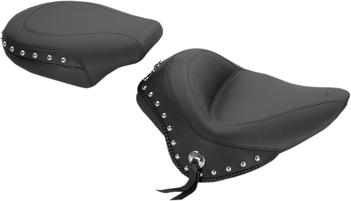 Wide Vintage Solo Seat