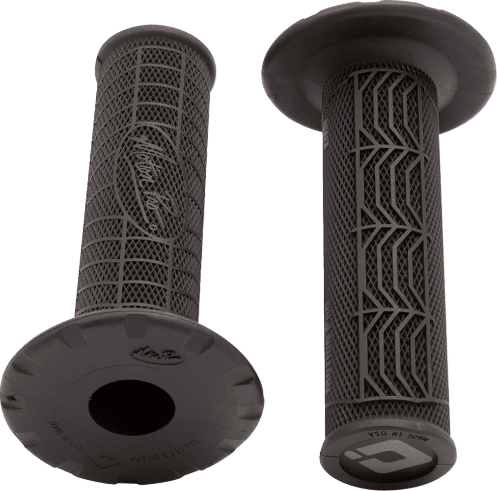 DirtControl™ II Grips