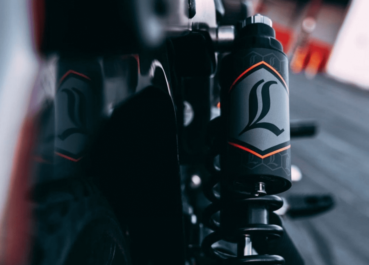 REVO ARC Reservoir Decal